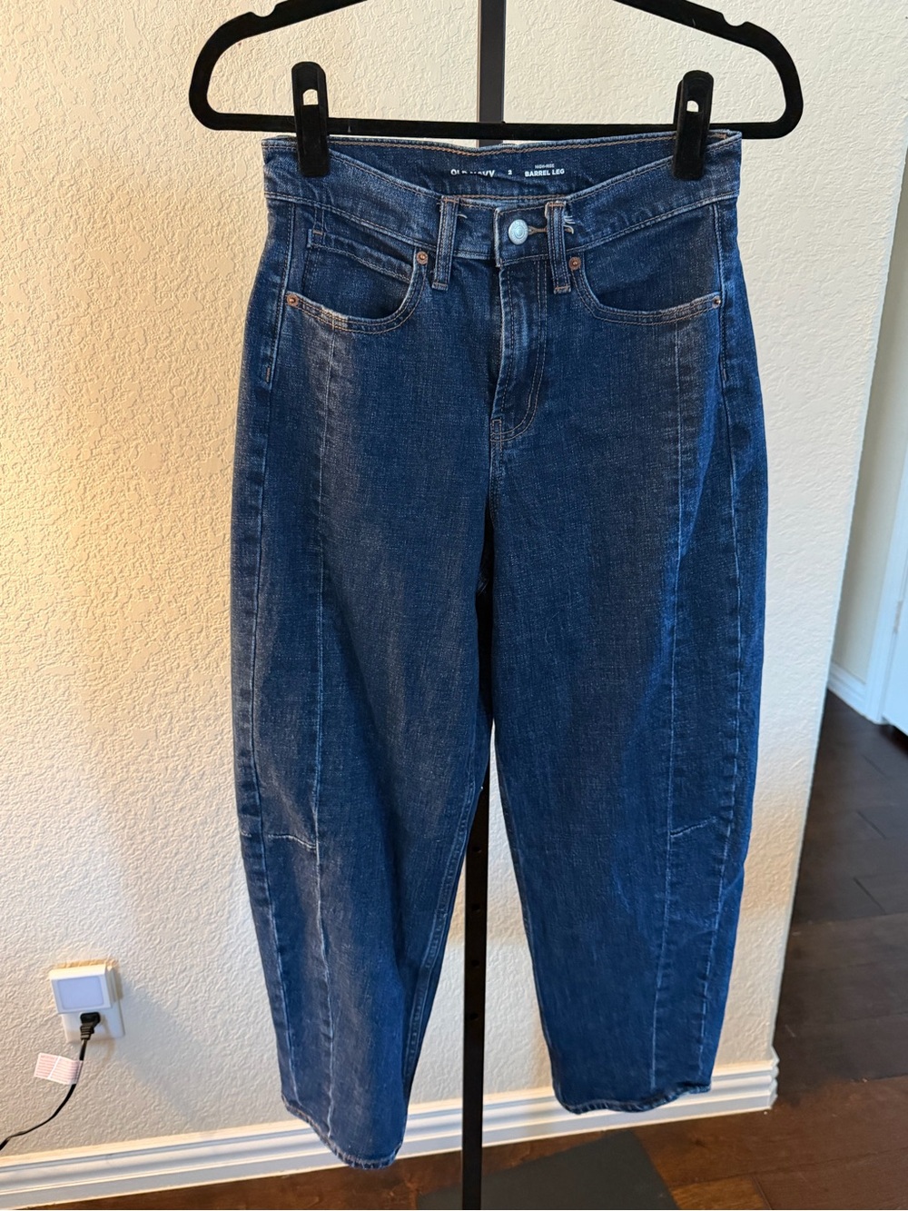 Old Navy Dark Blue Barrel-Leg Jeans